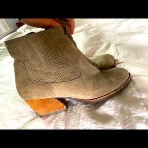 Kork Ease Suede Boots - Size 6